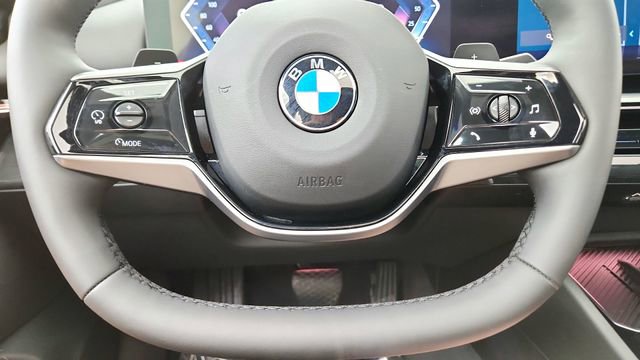 Used 2026 BMW 530i RWD image 41