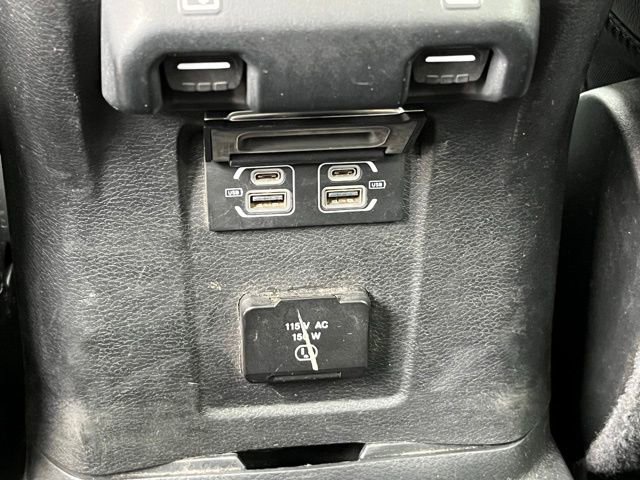 Used 2023 Jeep Wrangler Unlimited Sahara w/ Cold Weather Group AWD/4WD image 24