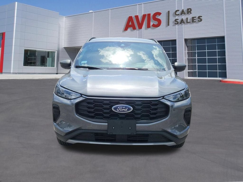 Used 2025 Ford Escape ST-Line AWD/4WD image 2