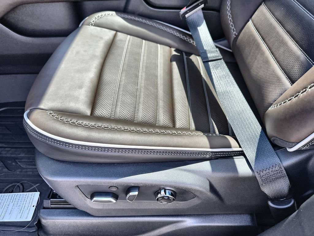 New 2026 GMC Yukon XL Denali Ultimate image 25