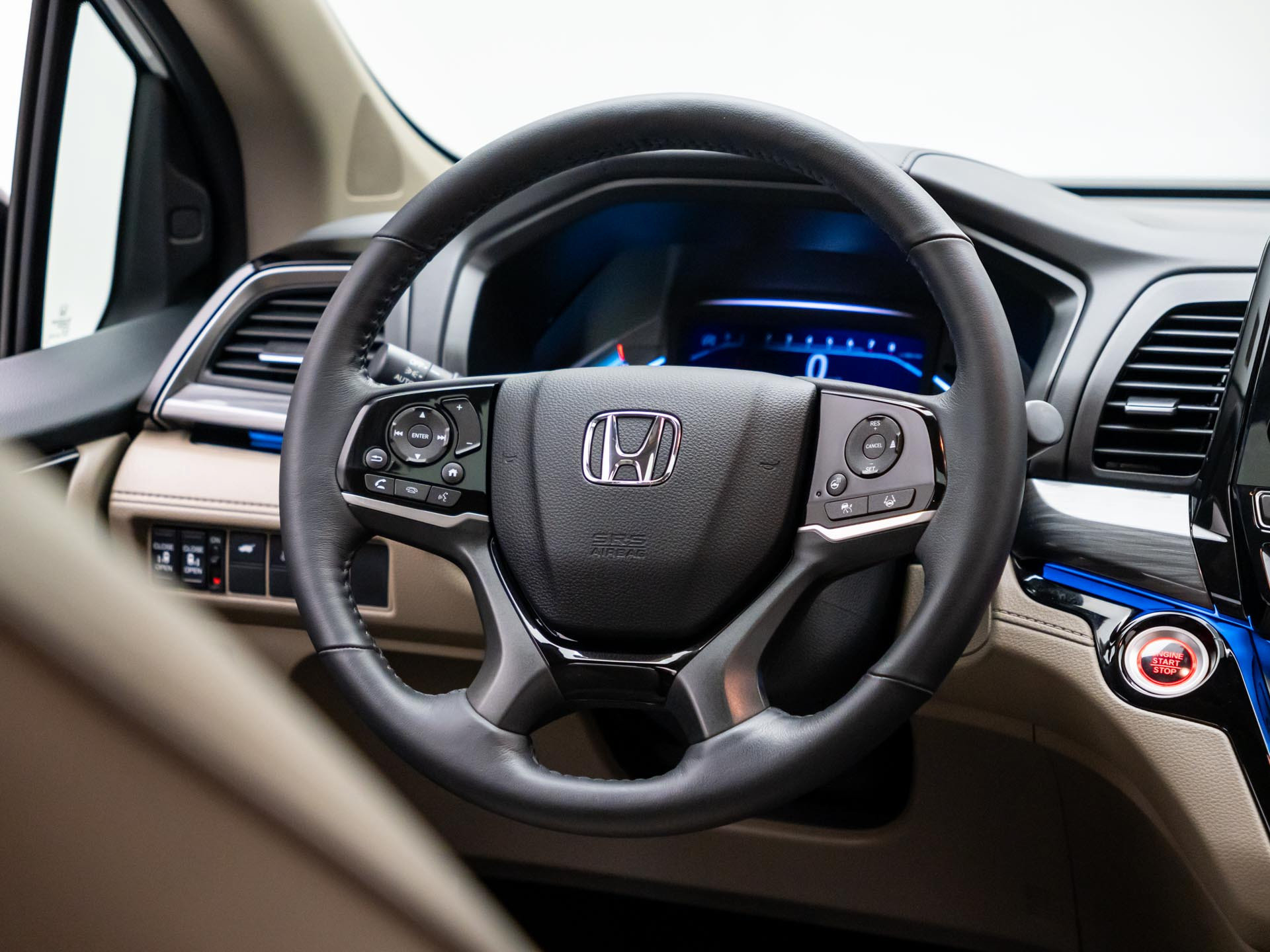 Used 2024 Honda Odyssey Elite image 11