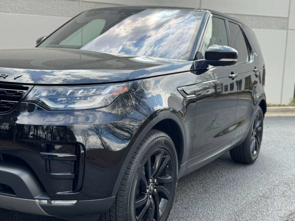 Used 2017 Land Rover Discovery HSE AWD/4WD image 7