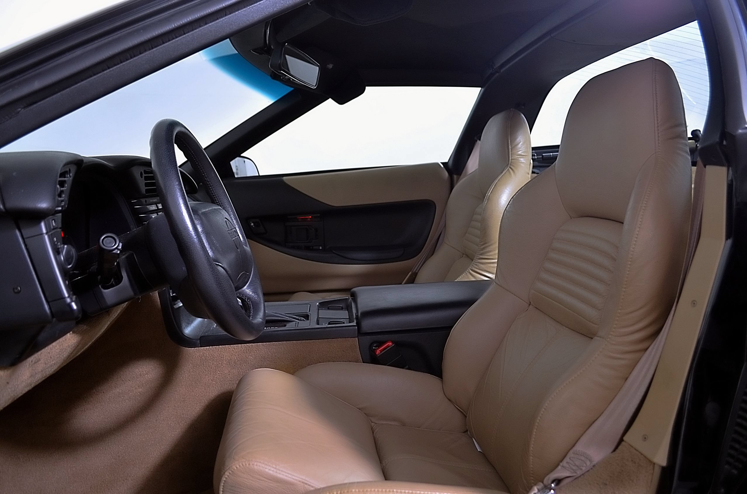 Used 1996 Chevrolet Corvette Coupe RWD image 13
