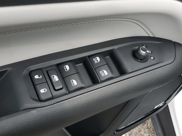New 2026 Jeep Compass Limited w/ Sun, Sound & Navigation Group AWD/4WD image 17