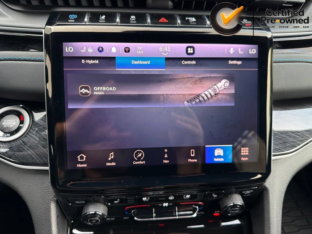 Certified 2022 Jeep Grand Cherokee Trailhawk w/ Advanced Protech Group II AWD/4WD image 94