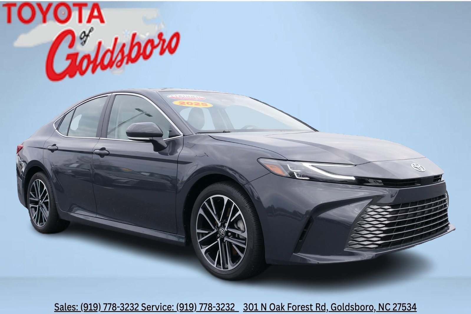 Used 2025 Toyota Camry XLE video 1