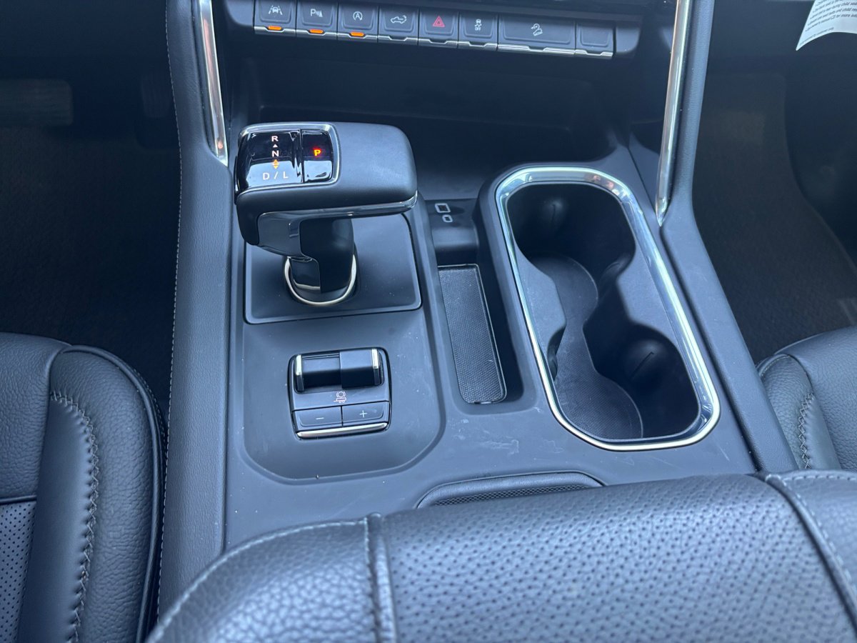 Certified 2025 GMC Sierra 1500 Denali w/ Denali Reserve Package image 5