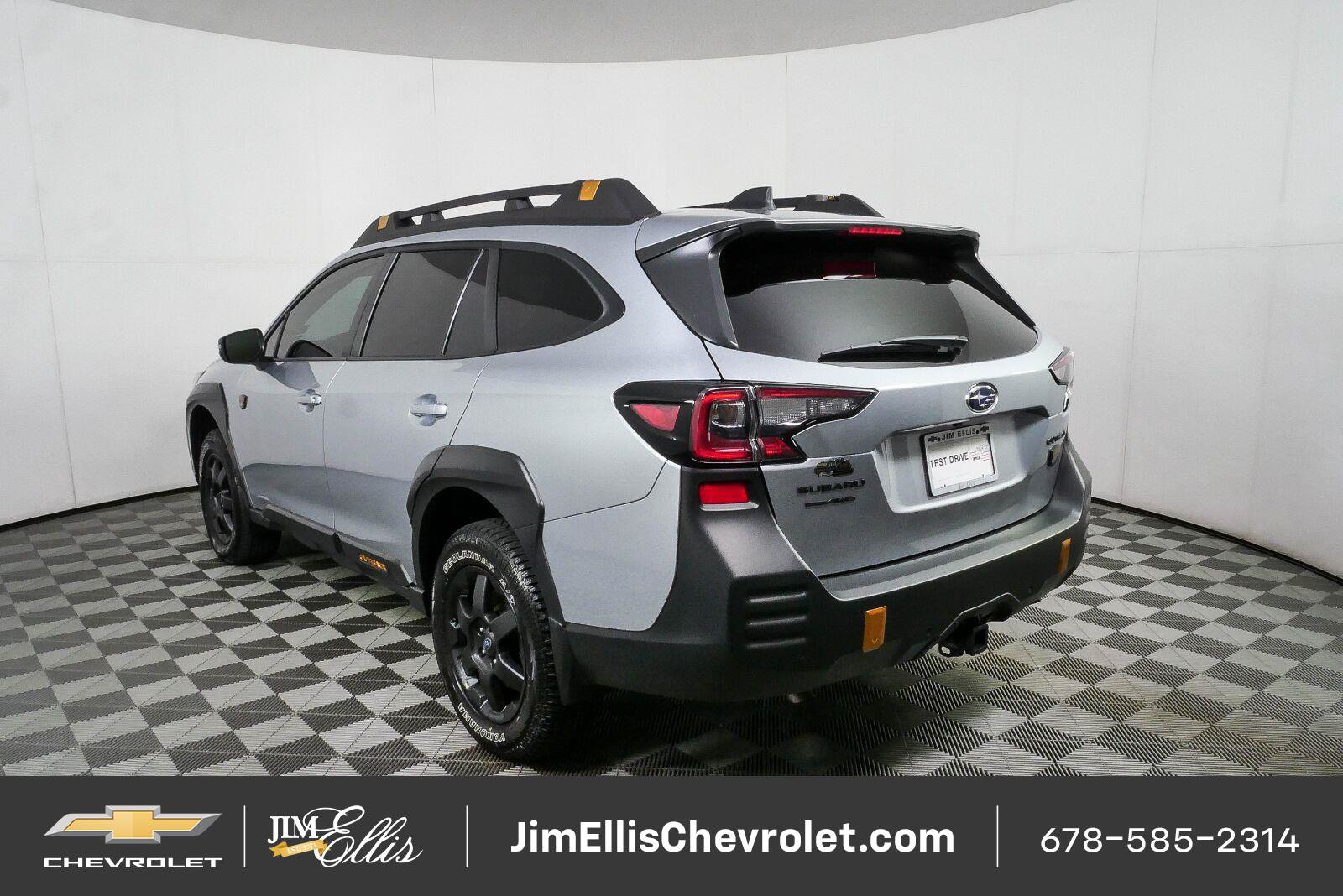 Used 2025 Subaru Outback Wilderness w/ Wilderness Package AWD/4WD image 7