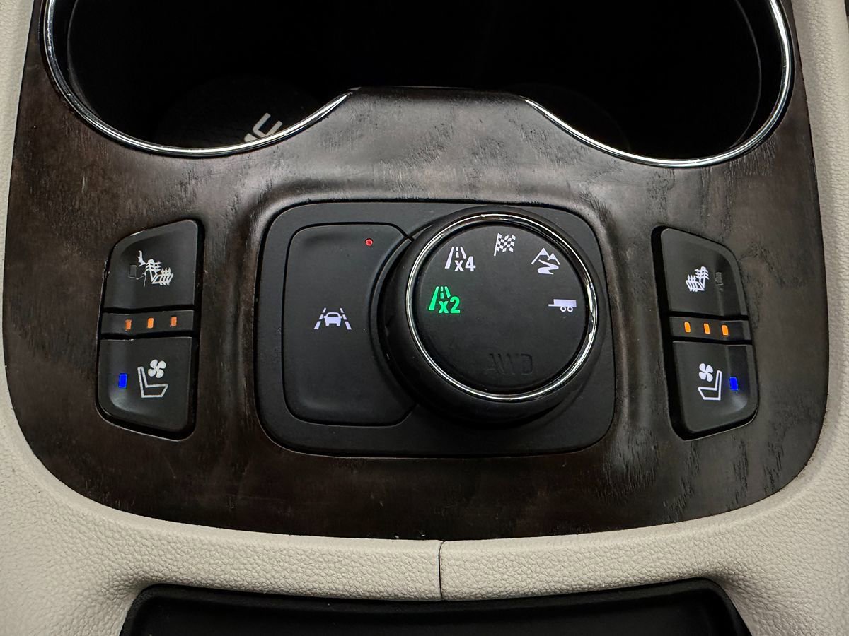 Used 2020 GMC Acadia Denali w/ Trailering Package image 43