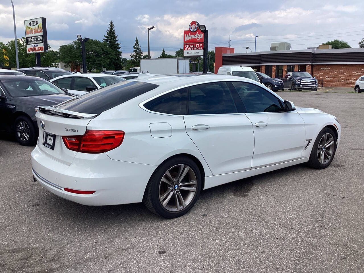 Used 2016 BMW 328i Gran Turismo xDrive AWD/4WD image 28