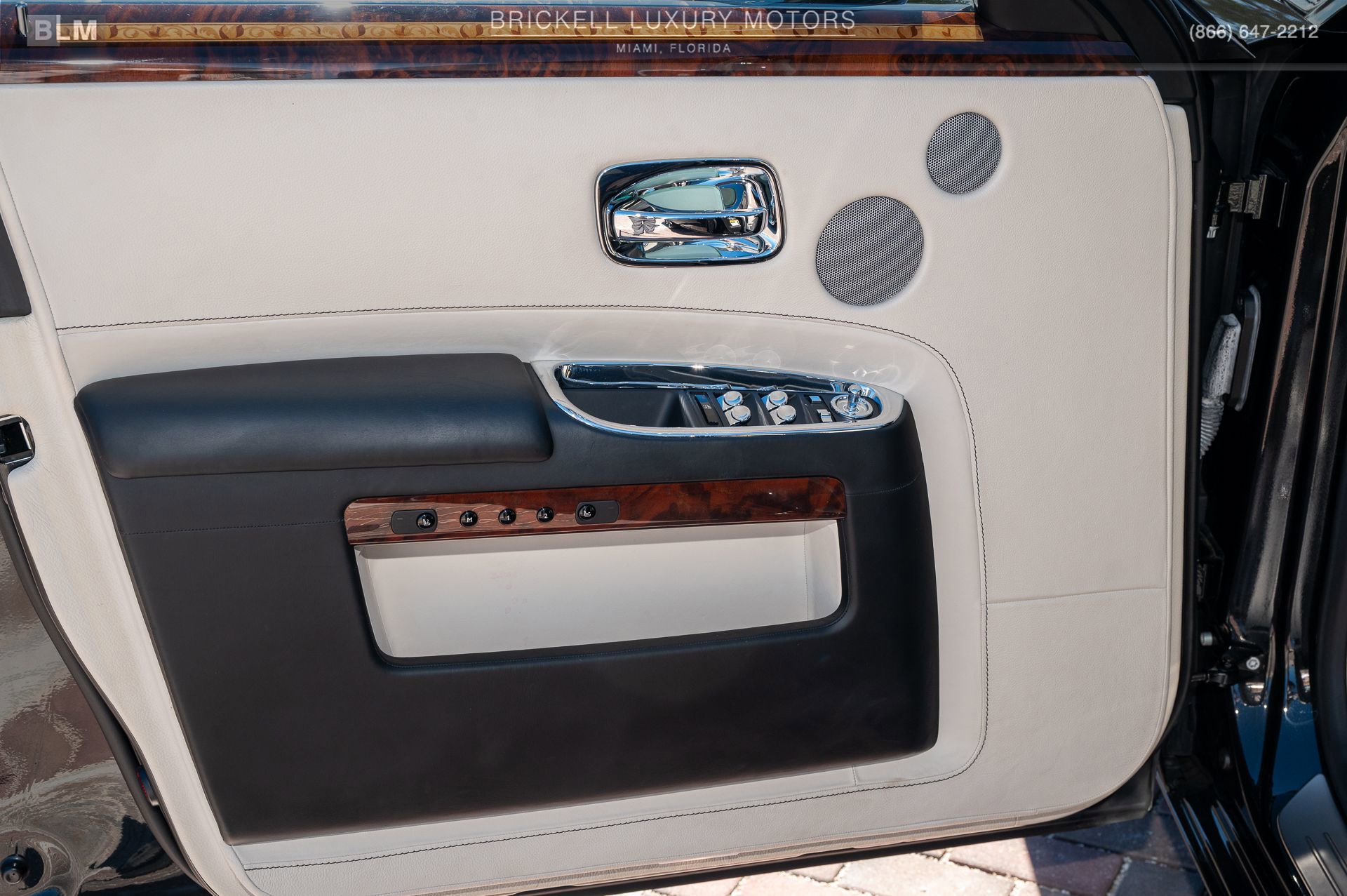 Used 2014 Rolls-Royce Ghost image 16