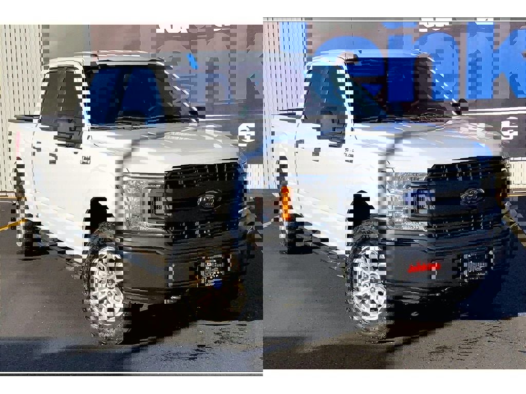 Used 2018 Ford F150 XL w/ Equipment Group 101A Mid image 2