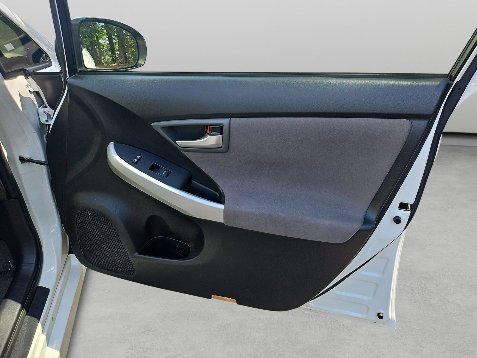 Used 2013 Toyota Prius Two FWD image 33