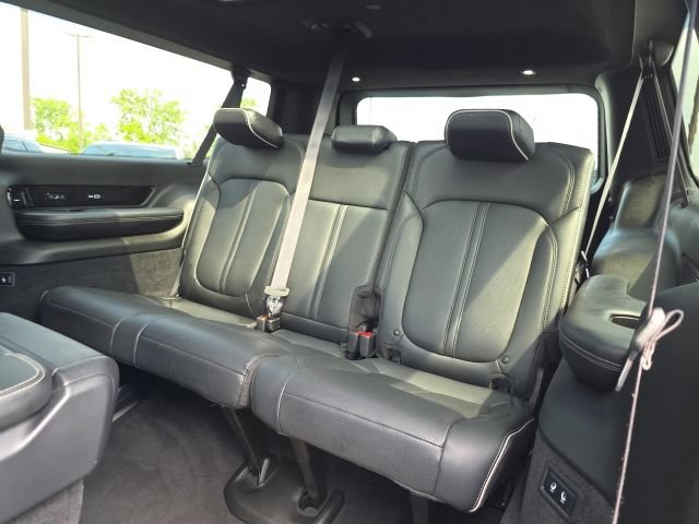 Used 2025 Jeep Grand Wagoneer L Series II Obsidian w/ Quick Order Packagew 28T AWD/4WD image 43