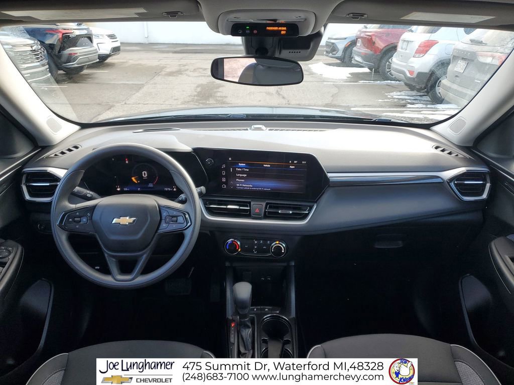 Used 2025 Chevrolet TrailBlazer LS w/ LPO, Blackout Package image 21