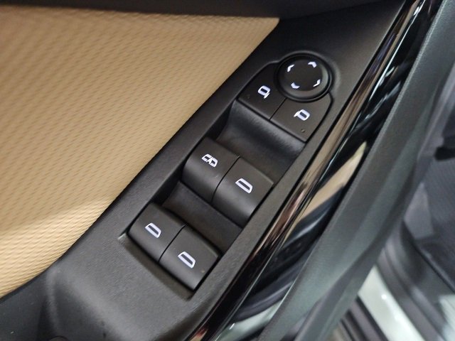 New 2026 Chevrolet Equinox ACTIV w/ Convenience Package III image 18