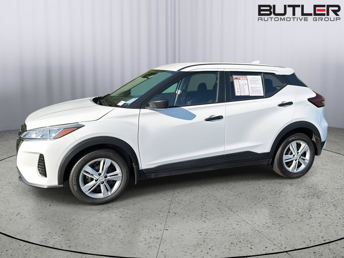 Used 2024 Nissan Kicks S FWD image 3