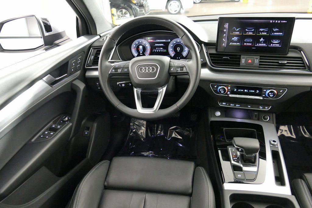 Used 2025 Audi Q5 2.0T Premium image 27