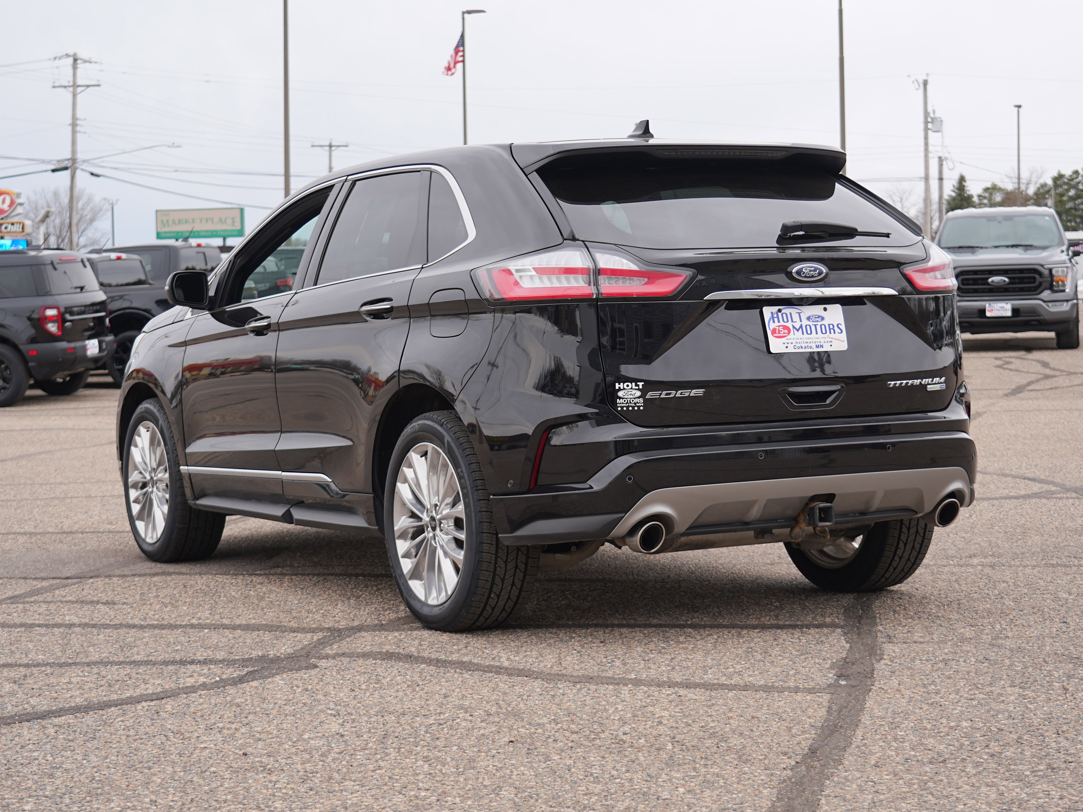 Used 2020 Ford Edge Titanium w/ Equipment Group 301A image 6
