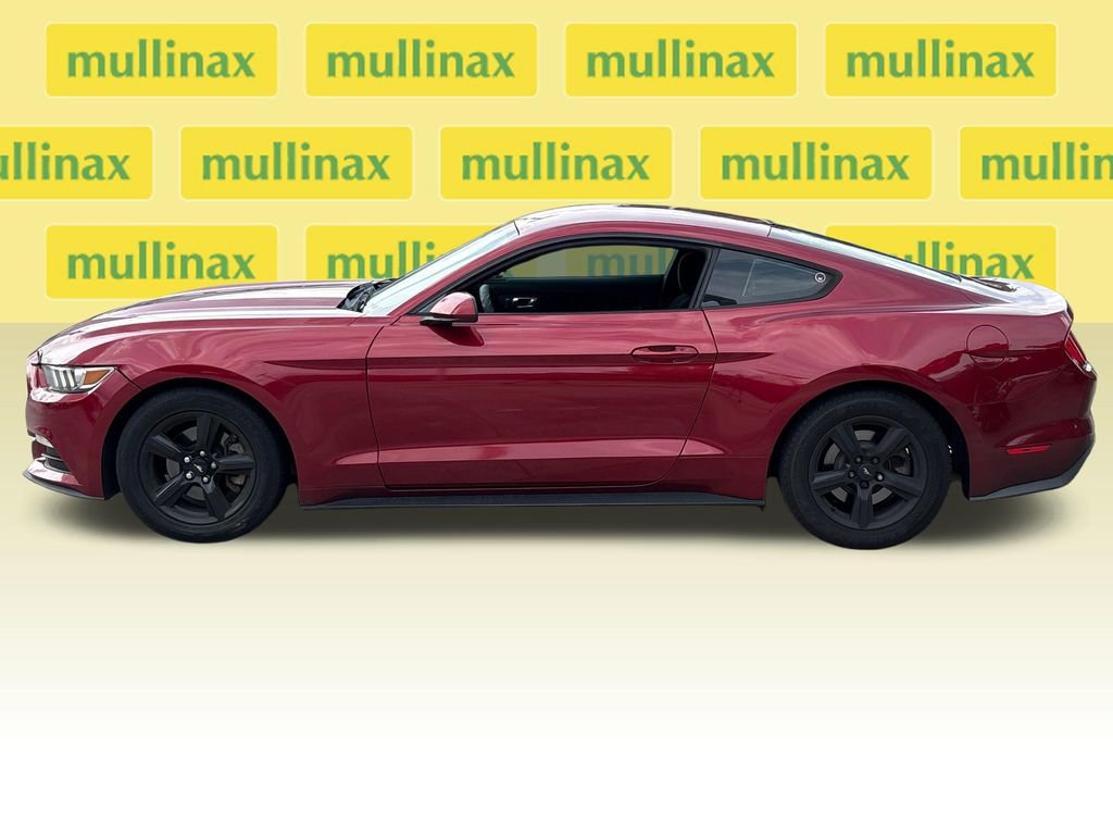 Used 2017 Ford Mustang Coupe RWD image 11