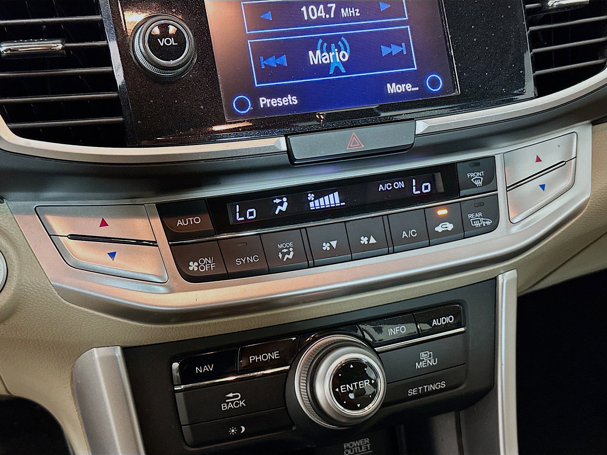 Used 2013 Honda Accord EX-L image 23