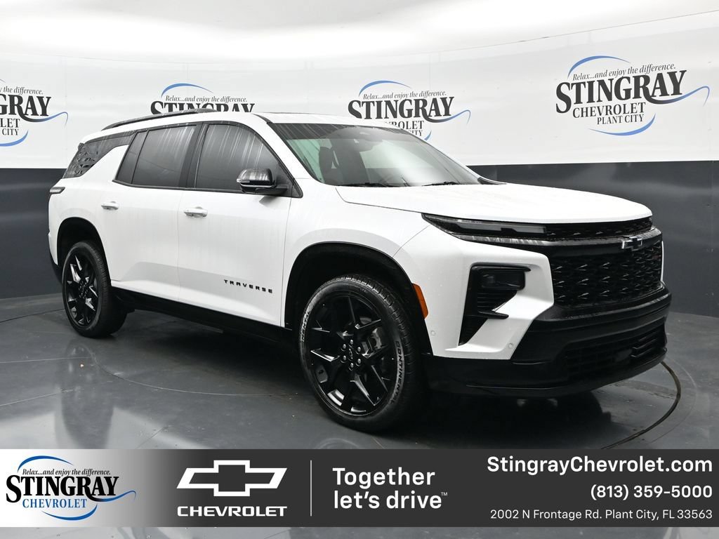 Used 2025 Chevrolet Traverse RS w/ LPO, Floor Liner Package FWD image 1
