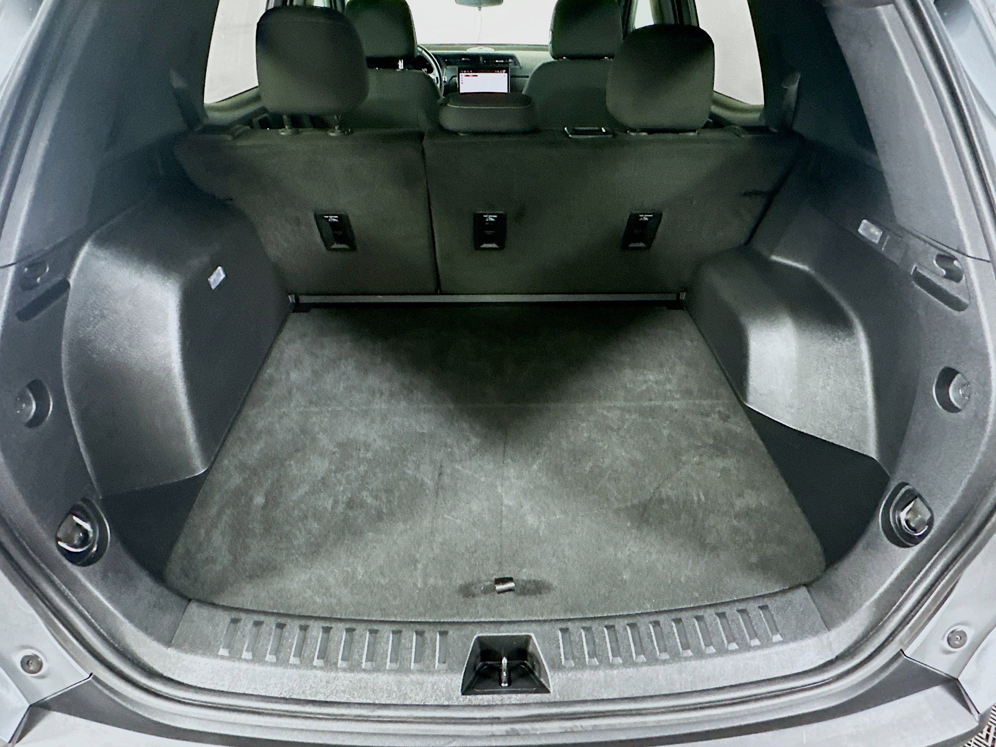 Used 2025 GMC Terrain Elevation image 28