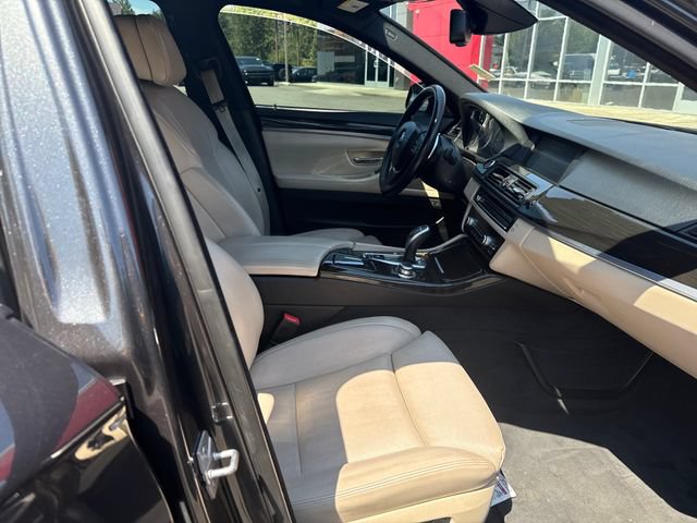 Used 2011 BMW 550i Sedan RWD image 9