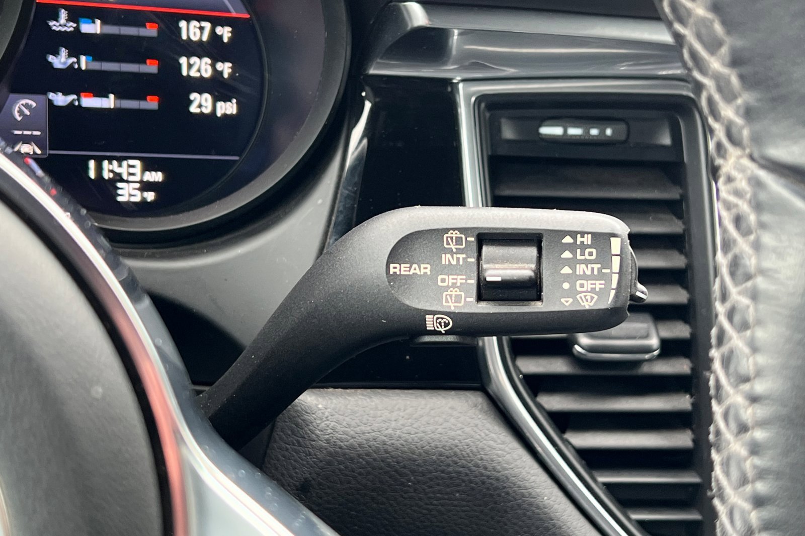 Used 2018 Porsche Macan image 35