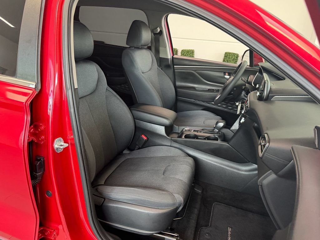 Used 2020 Hyundai Santa Fe SE w/ Cargo Package FWD image 17