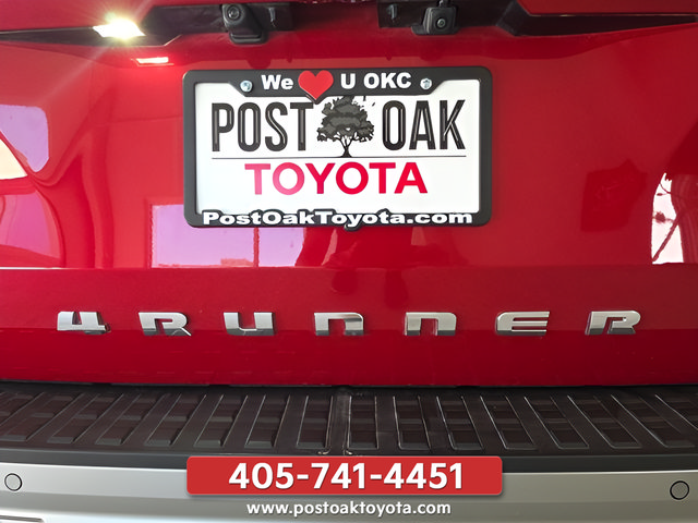 Used 2025 Toyota 4Runner Limited w/ Tow Technology Package AWD/4WD image 31