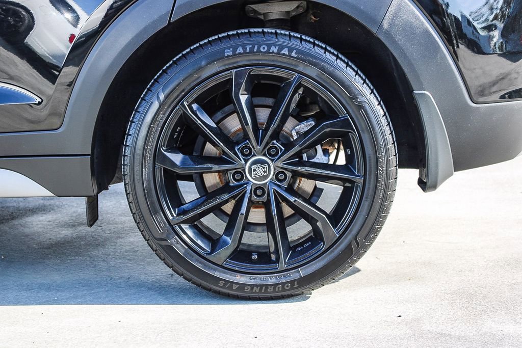 Used 2021 Hyundai Tucson Ultimate w/ Cargo Package FWD image 12