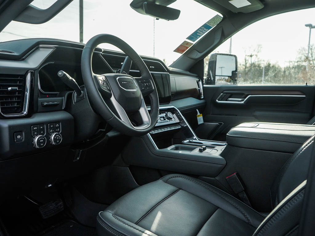 New 2026 GMC Sierra 2500 Denali w/ Denali Reserve Package image 16