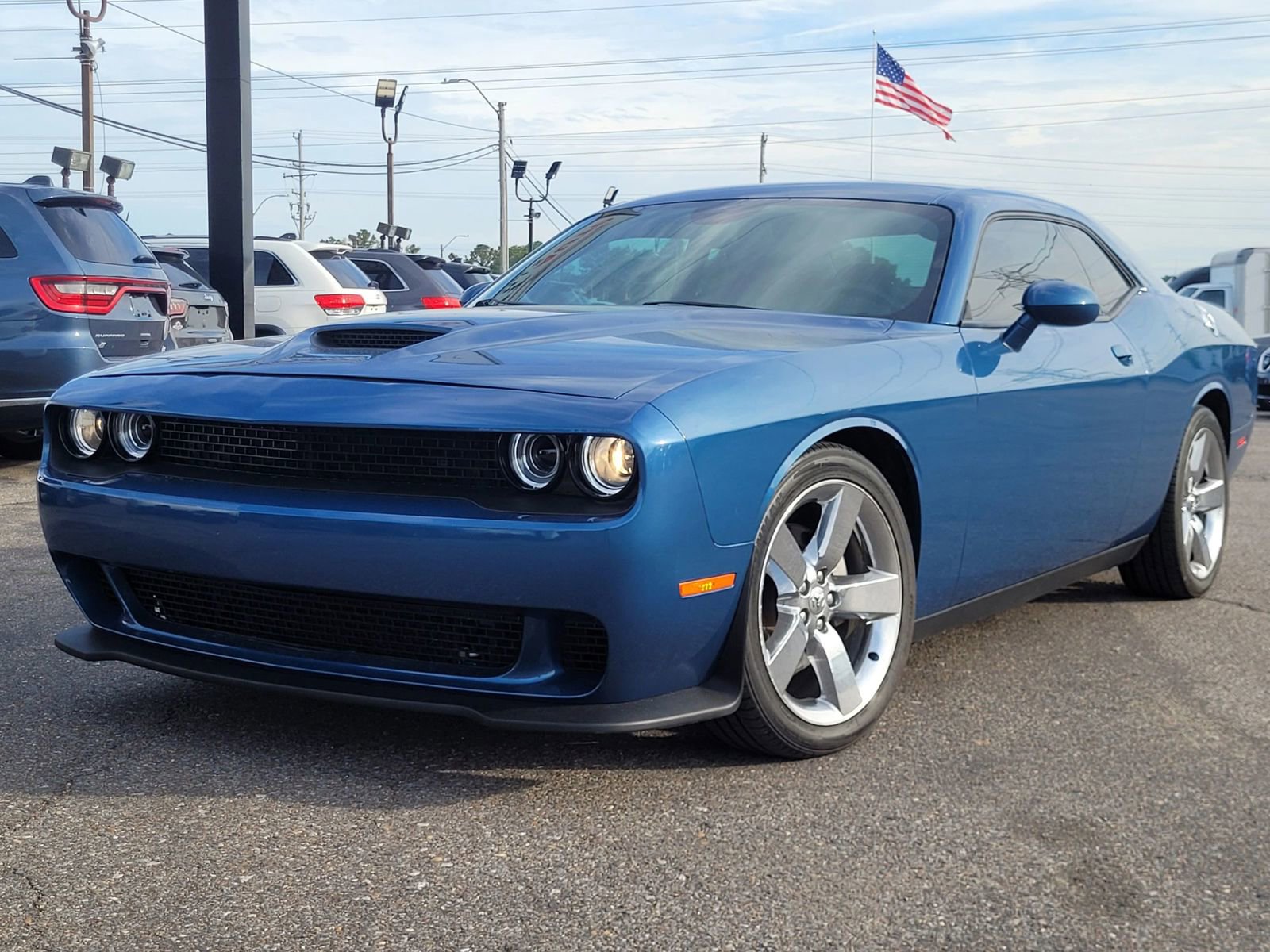 Used 2022 Dodge Challenger GT RWD image 5