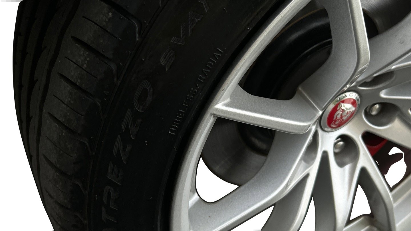 Used 2018 Jaguar F-TYPE Convertible image 44