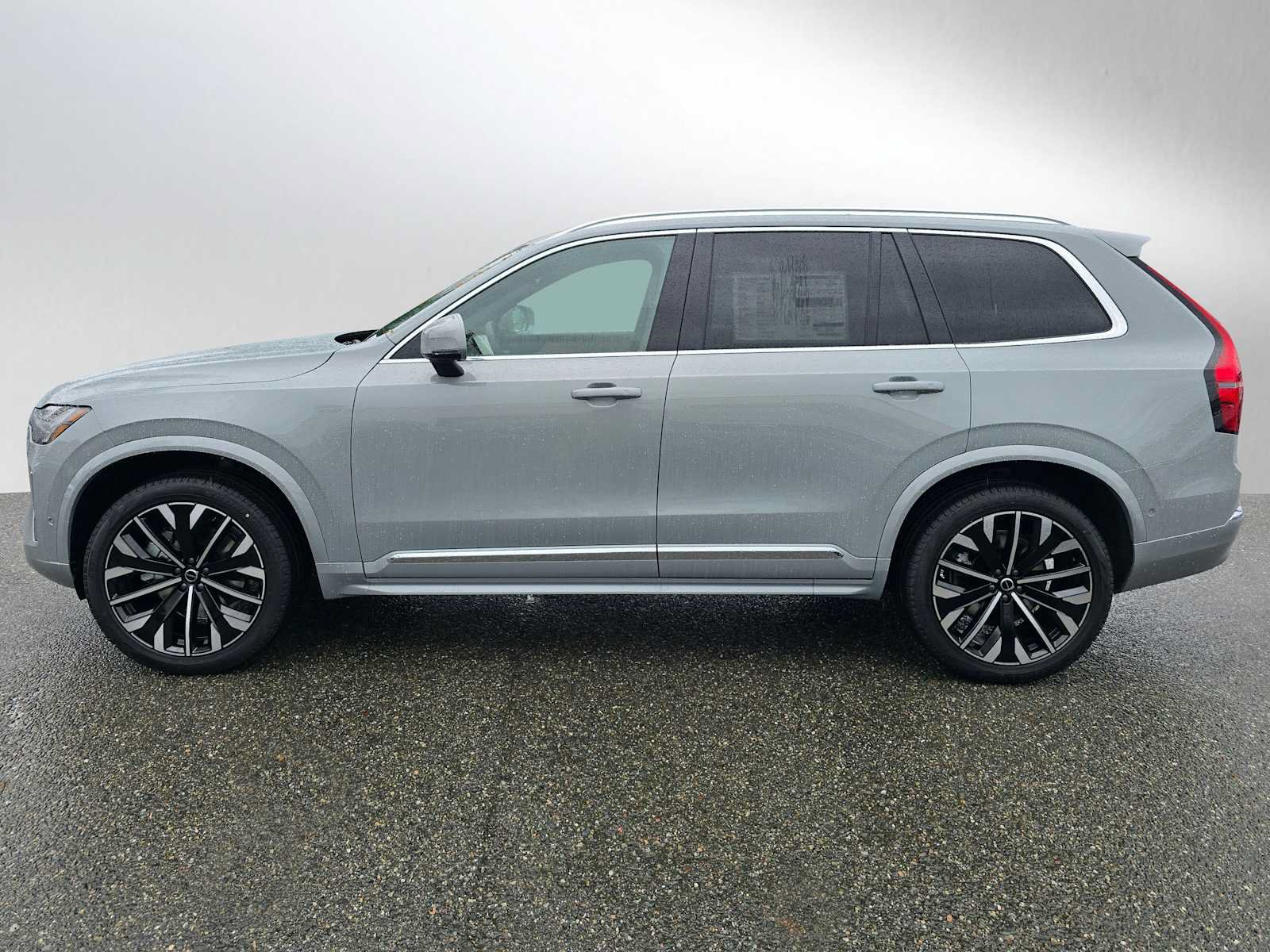 New 2026 Volvo XC90 B6 Plus w/ Protection Package Premier AWD/4WD image 6