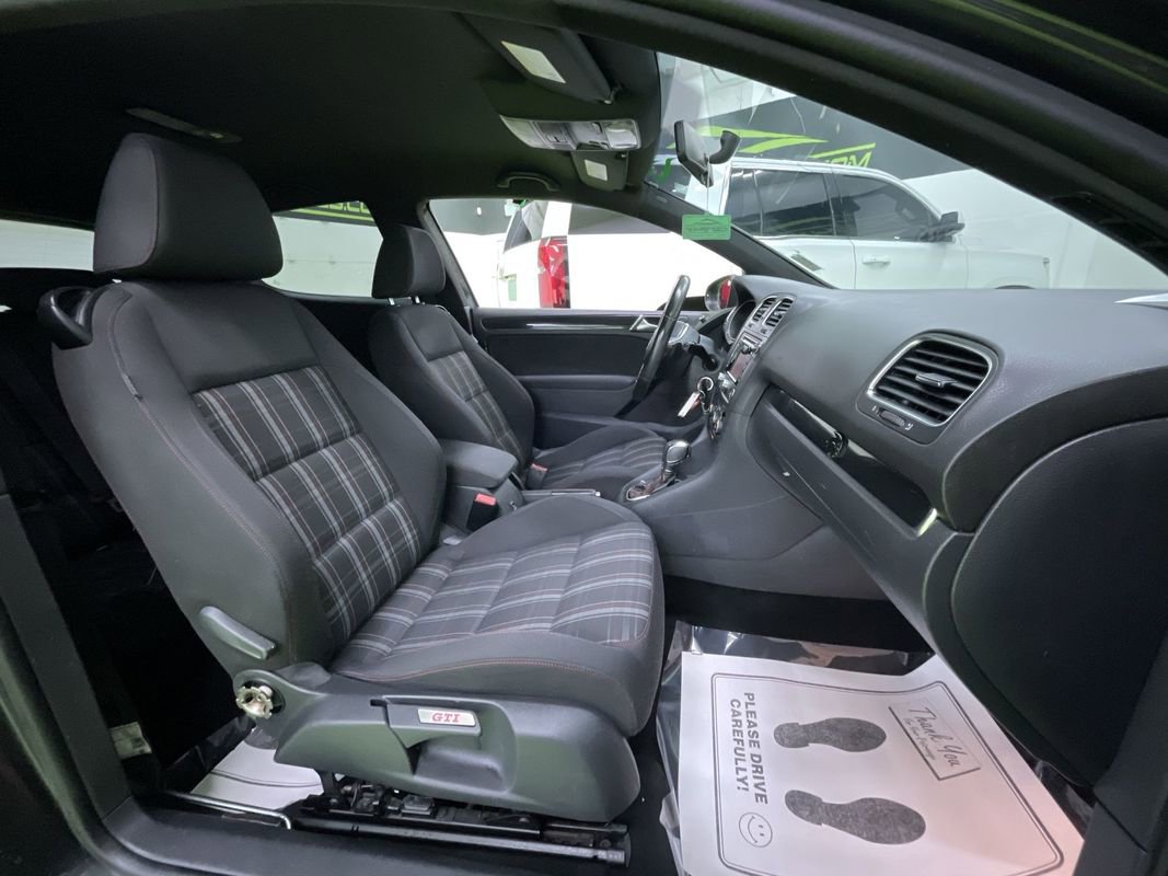 Used 2013 Volkswagen GTI 2-Door image 25