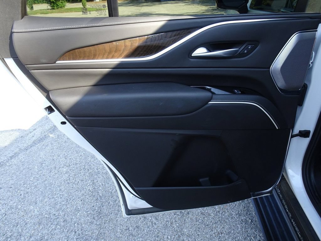 Certified 2024 Cadillac Escalade Sport Platinum AWD/4WD image 15