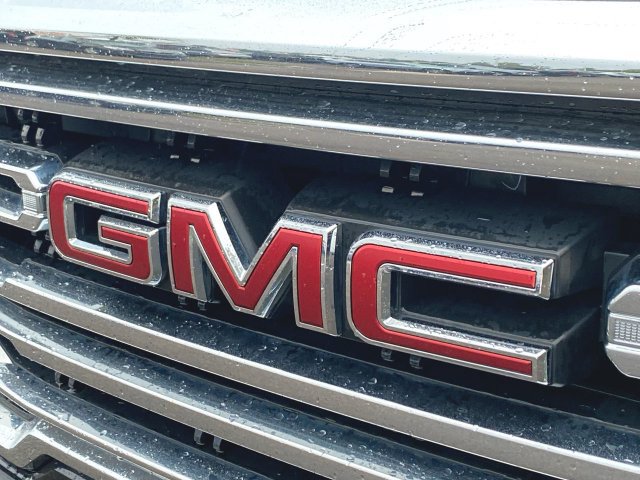 Used 2020 GMC Sierra 1500 SLT w/ SLT Premium Plus Package AWD/4WD image 31