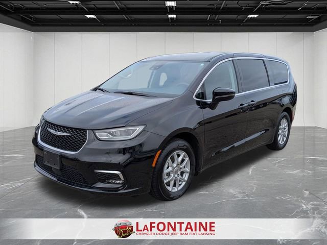Certified 2024 Chrysler Pacifica Touring-L