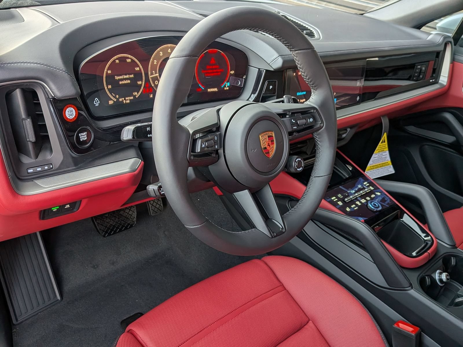New 2026 Porsche Cayenne Coupe AWD/4WD image 4