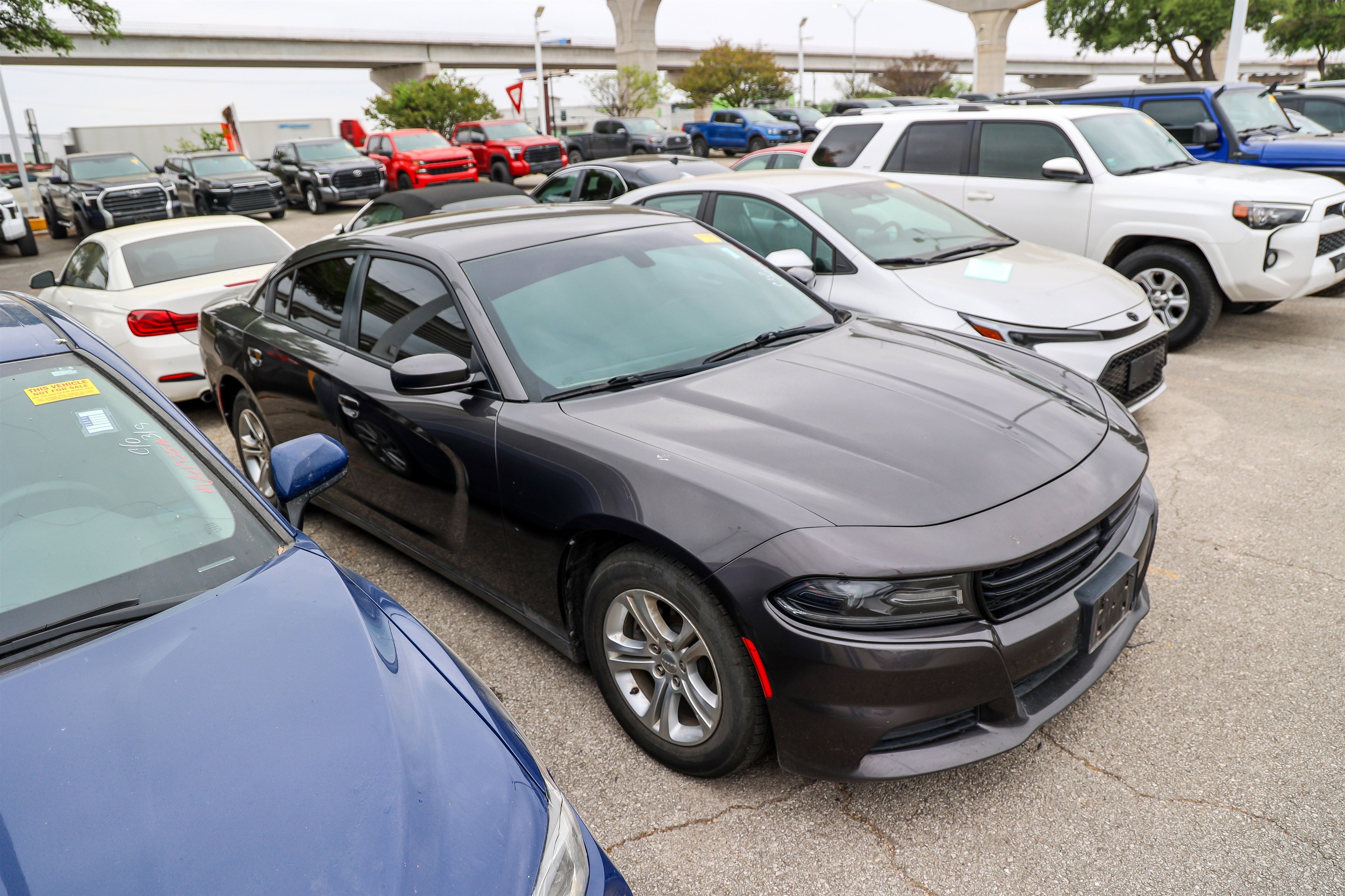 Used 2020 Dodge Charger SXT image 18