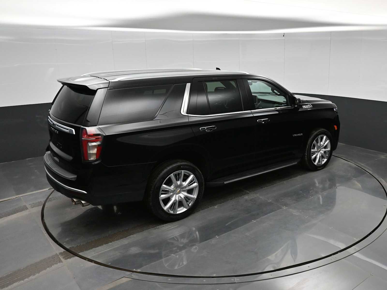 Used 2021 Chevrolet Tahoe High Country image 31