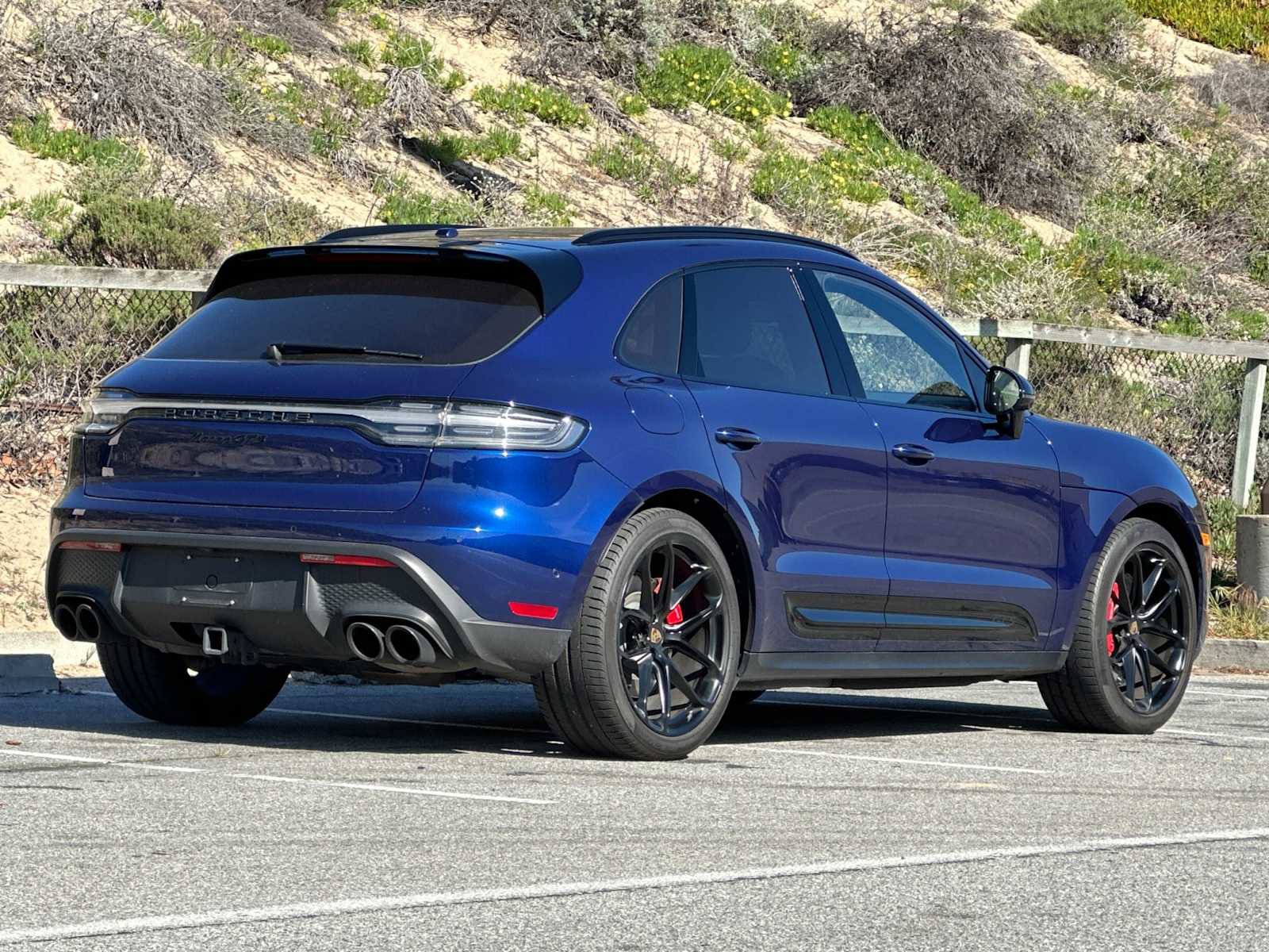 Certified 2023 Porsche Macan GTS AWD/4WD image 7