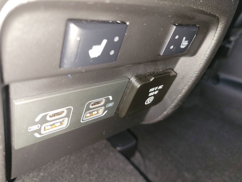 Used 2021 Jeep Cherokee High Altitude image 11