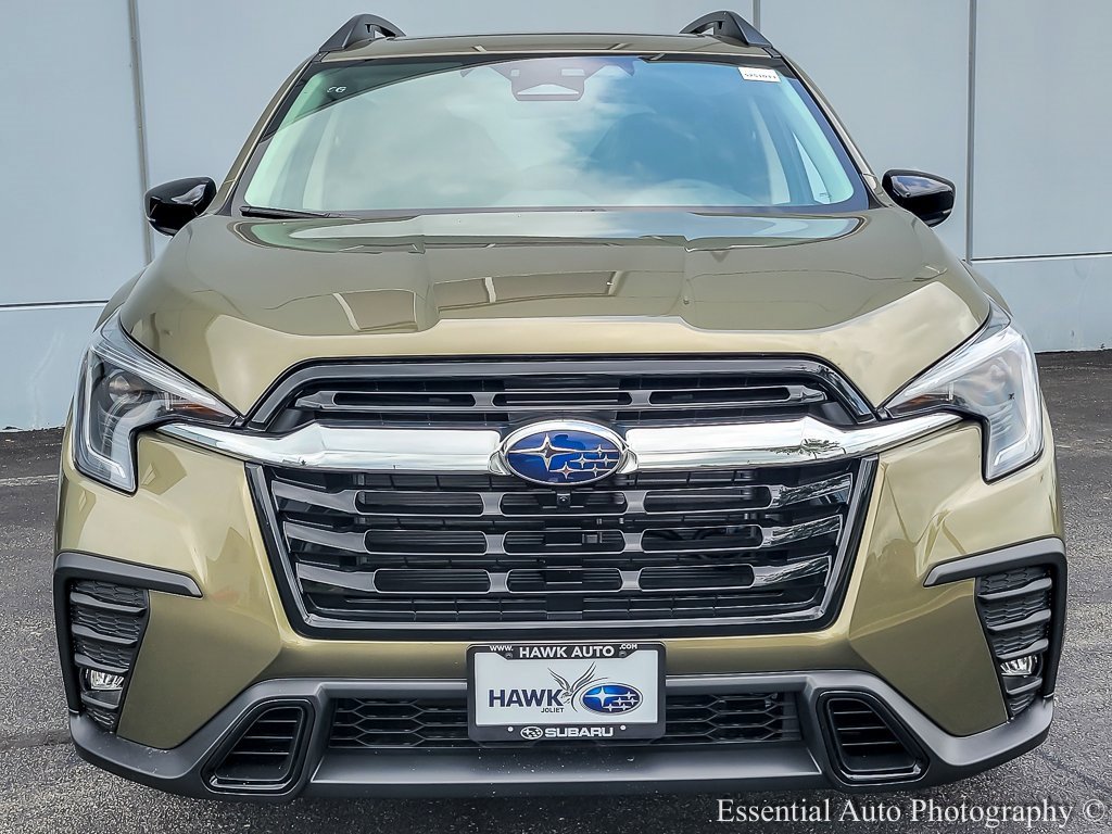 Used 2025 Subaru Ascent Limited image 3