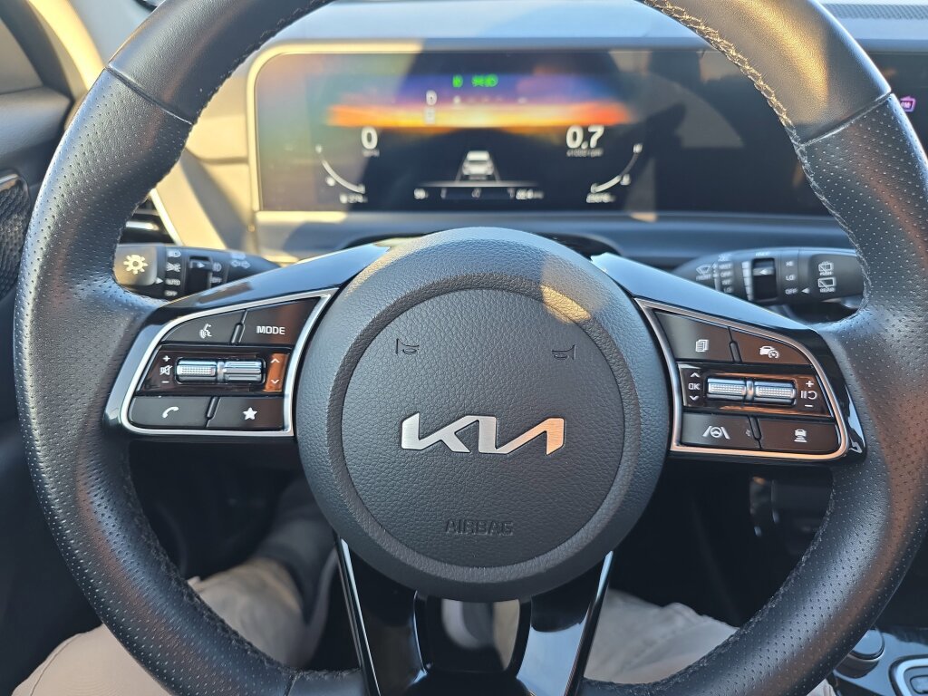 Used 2024 Kia Seltos SX image 7