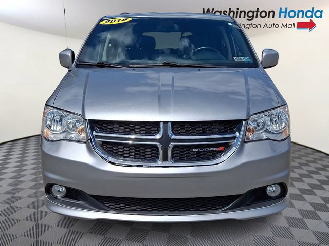 Used 2018 Dodge Grand Caravan SXT FWD image 2