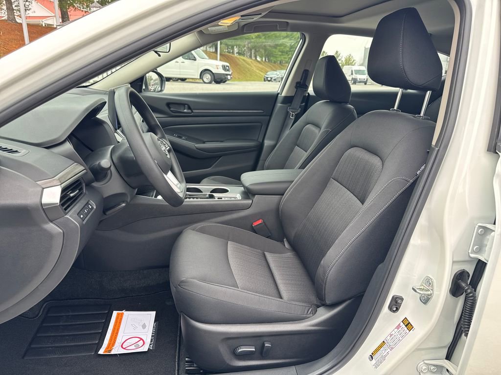 New 2026 Nissan Altima 2.5 SV w/ SV Special Edition Package image 10