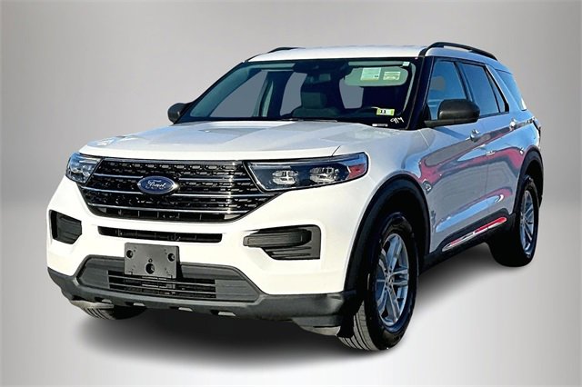 Used 2020 Ford Explorer XLT w/ Comfort Package image 2